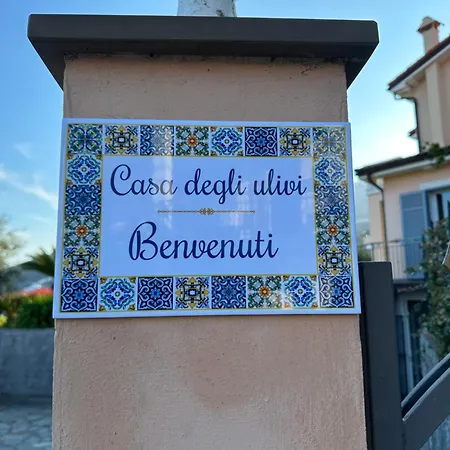 Guest house Casa Degli Ulivi 3*